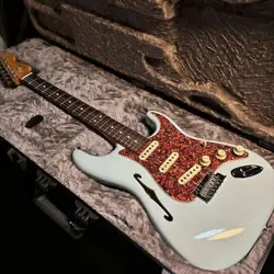 FENDER FSR APII ST RW TL TR3.5KG