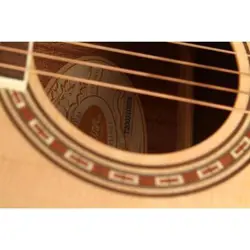 FENDER DELUXE MOLDED CASE FOR STRATOCASTER AND TELECASTER ELECTRIC GUITAR, BLACK