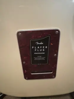 FENDER PLAYER PLUS STRATOCASTER