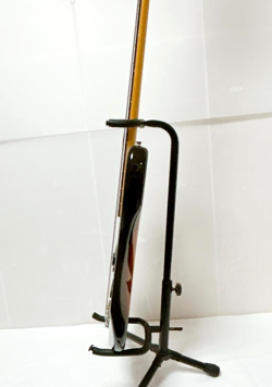 HANDED ELECTRIC BASS