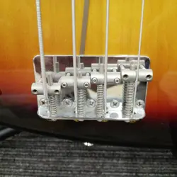 BASS ELECTRIC BASS/JAZZ