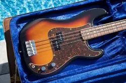 2007 FENDER PB-62 - '62 PRECISION BASS REISSUE - MADE IN JAPAN - PRO SET UP!
