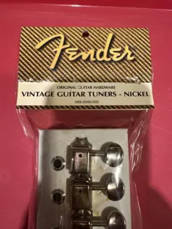 MACHINES FENDER