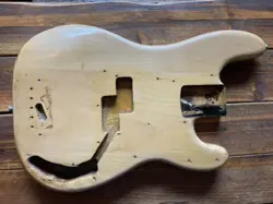 VINTAGE FENDER BASS PRECISION BODY  1974