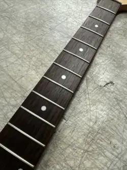 NICE! LUTHIER