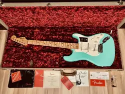 ELECTRIC GUITAR FENDER AMERICAN VINTAGE II 1957 STRATOCASTER SEAFOAM GREEN