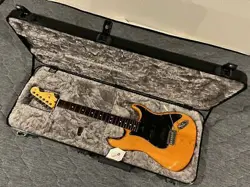 ELECTRIC GUITAR FENDER STRATOCASTER PROFESSIONAL II ROSEWOOD FINGERBOARD & CASE