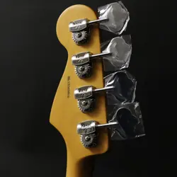 FENDER AMERICAN PROFESSIONAL II JAZZ BASS   OLYMPIC WHITE