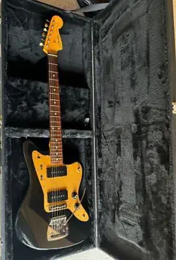 ELECTRIC GUITAR FENDER INORAN JAZZMASTER BLACK JM66 GOOD CONDITION