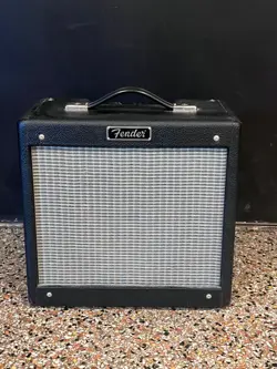 FENDER PRO JUNIOR GUITAR AMPLIFIER
