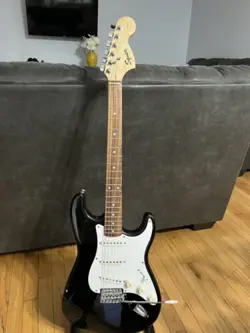 FENDER SQUIER STRAT AFFINITY SERIES 20TH ANNIVERSARY BLACK ELECTRIC