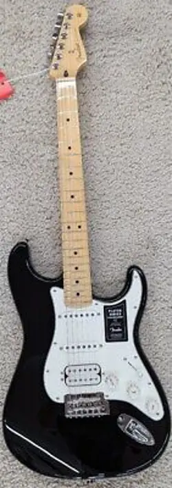 FENDER PLAYER STRATOCASTER ELECTRIC GUITAR HSS, MAPLE FRETBOARD, BLACK - MIM