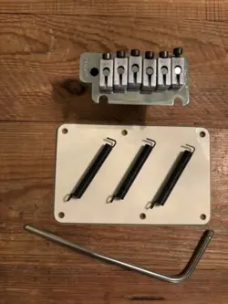 1994 40TH ANNIVERSARY FENDER FLOYD ROSE DELUXE MINI II LOCKING BRIDGE