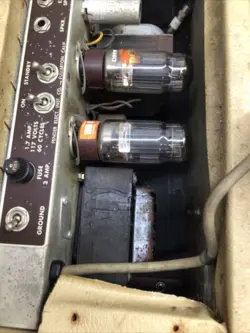 FENDER BROWNFACE BASSMAN