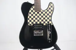 FENDER AVRIL
