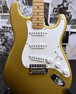 FENDER CUSTOM SHOP 1954 STRATOCASTER USED 1995 ASH BODY AZTEC GOLD W/HARD CASE