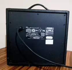 FENDER MUSTANG I PR824 ELECTRIC GUITAR AMP 70W AMPLIFIER