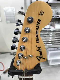 ST-72US STRATOCASTER
