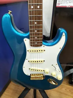 FENDER ST66G-TX STRATOCASTER ELECTRIC GUITAR EXCELLENT CONDITION