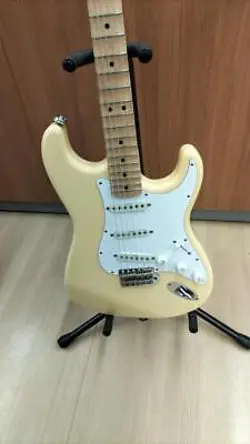 FENDER YNGWIE MALMSTEEN STRAT YWH  ELECTRIC GUITAR EXCELLENT CONDITION