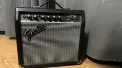 FENDER FENDER FRONTMAN