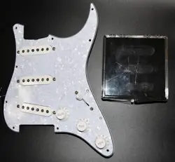 STRATOCASTER PICK UPS