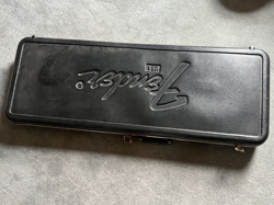 1983 FENDER STRATOCASTER GUITAR HARD PLASTIC CASE USA AMERICAN