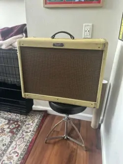 W/ FENDER FOOTSWITCH