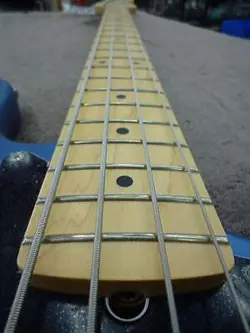 AMERICANPERFORMERPRECISIONBASS