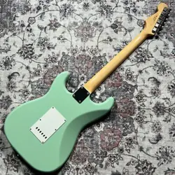 FENDER JAPAN ST