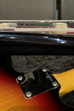 FENDER AMERICAN VINTAGE '62 JAGUAR 3-COLOR SUNBURST (2008)