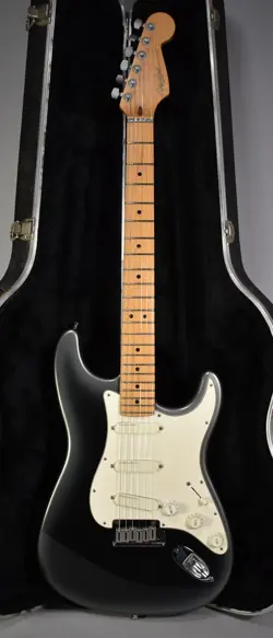 1995 FENDER STRATOCASTER PLUS BLACK PEARL BURST W/OHSC