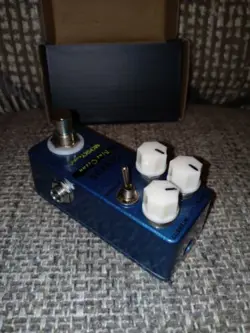 GREAT CONDITION FENDER