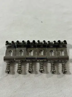 2011 FENDER STRATOCASTER STANDARD CHROME VINTAGE-STYLE BENT BRIDGE SADDLES W/ HW