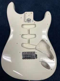 1974 STRATOCASTER BODY