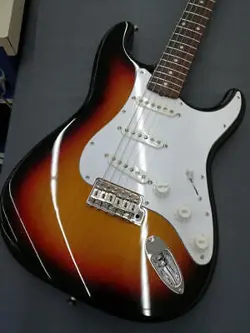 FENDER JAPAN ST62-66US 3TS USED ELECTRIC GUTIAR