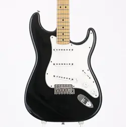 FENDER CLASSIC SERIES 70S STRATOCASTER MAPLE FRETBOARD BLACK 2007 USED