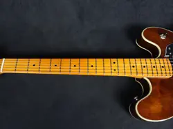 SQUIER BY FENDER CLASSIC VIBE STARCASTER WALNUT 2022