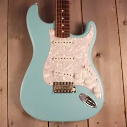WONG STRATOCASTER SATIN