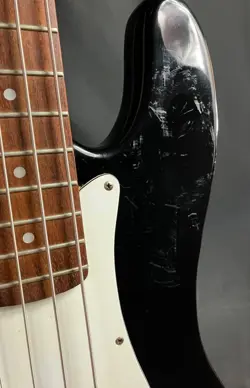 LEFT-HANDED 4-STRING