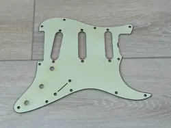 62 RELIC STRATOCASTER