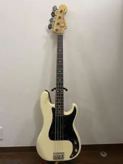 INCLUDES EXTRA ITEMS