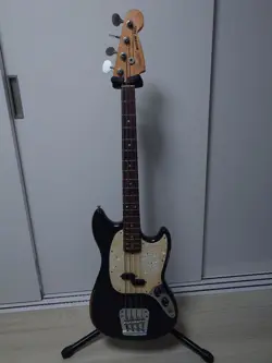 FENDER JMJ ROAD WORN MUSTANG BASS