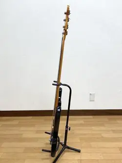 1983 FENDER JAZZ