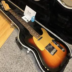 FENDER USA AMERICAN STANDARD / ELECTRIC GUITAR W/ ORIGINAL HC MADE IN 2003 USA