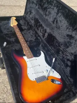 1999 FENDER SUNBURST