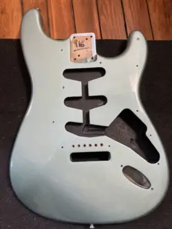 MADE STRATOCASTER BODY
