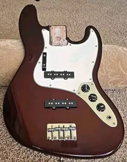 FENDER MIM JAZZ BASS LOADED BODY