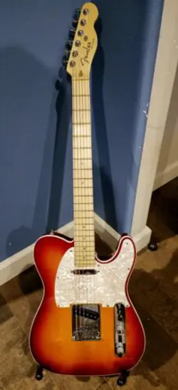 2009 FENDER TELECASTER AMERICAN DELUXE MAPLE FRETBOARD AGED CHERRY BURST   CASE