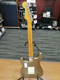 FENDER ST54-770LS USED
